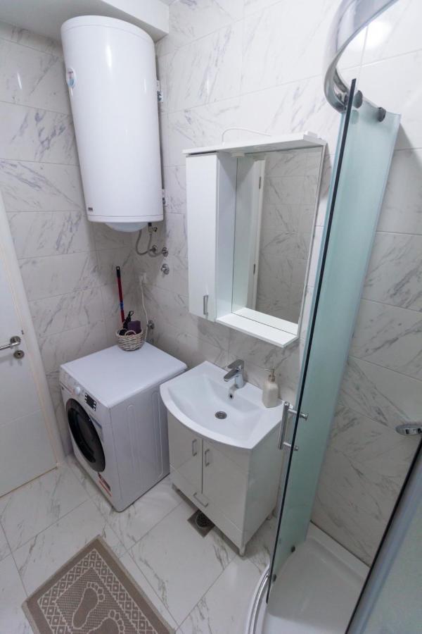 Apartamento Iskra Banja Luka Exterior foto